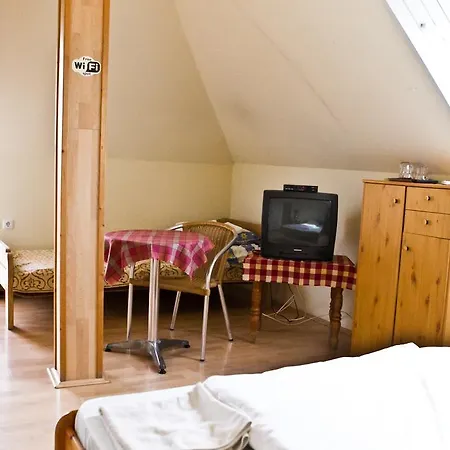 Szekely Fogado Bed and Breakfast Tunyogmatolcs