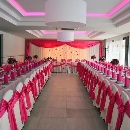 לינה וארוחת בוקר Szekely Fogado *