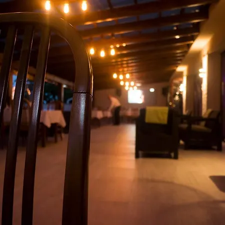 לינה וארוחת בוקר Szekely Fogado Tunyogmatolcs